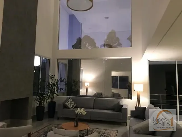 Casa com 800m² 5 quartos e 7 banheiros, à venda, no bairro Condominio Porto Atibaia em Atibaia