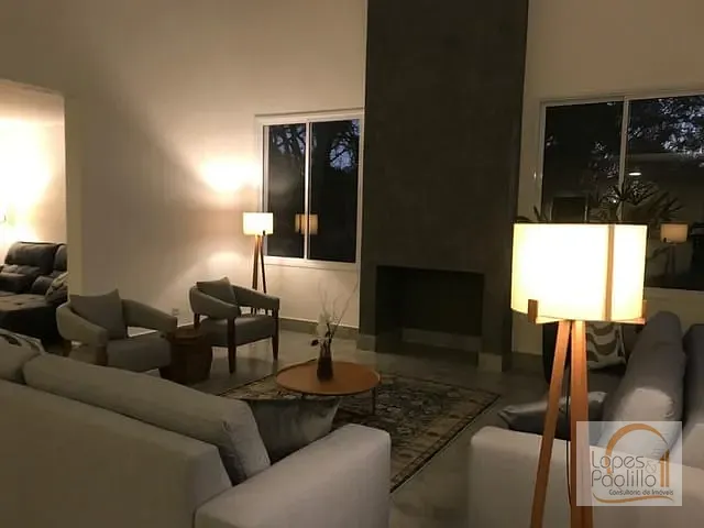 Casa com 800m² 5 quartos e 7 banheiros, à venda, no bairro Condominio Porto Atibaia em Atibaia