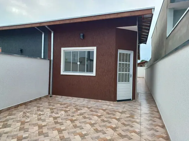 Casa com 125m² 2 quartos e 1 banheiro, à venda, no bairro Piracangaguá em Taubaté
