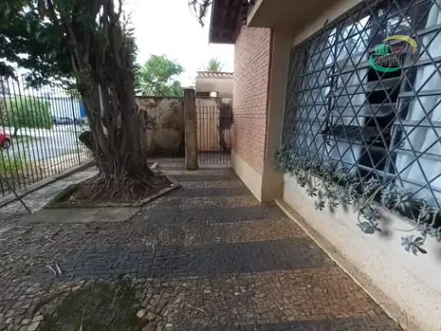 Casa com 400m² 3 quartos e 2 banheiros, à venda, no bairro Parque São Quirino em Campinas