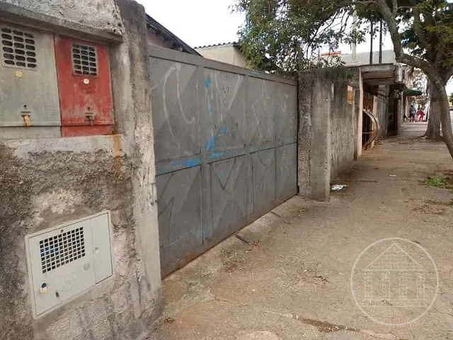 Casa com 250m² 1 quarto e 1 banheiro, à venda, no bairro Jardim Iporanga em São Paulo