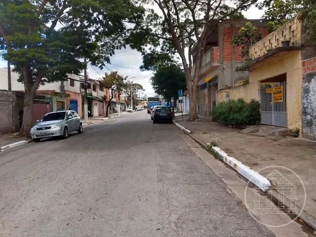 Casa com 250m² 1 quarto e 1 banheiro, à venda, no bairro Jardim Iporanga em São Paulo