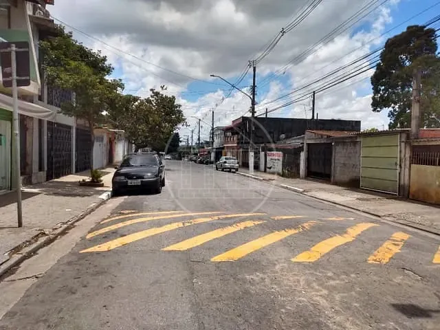 Casa com 250m² 1 quarto e 1 banheiro, à venda, no bairro Jardim Iporanga em São Paulo