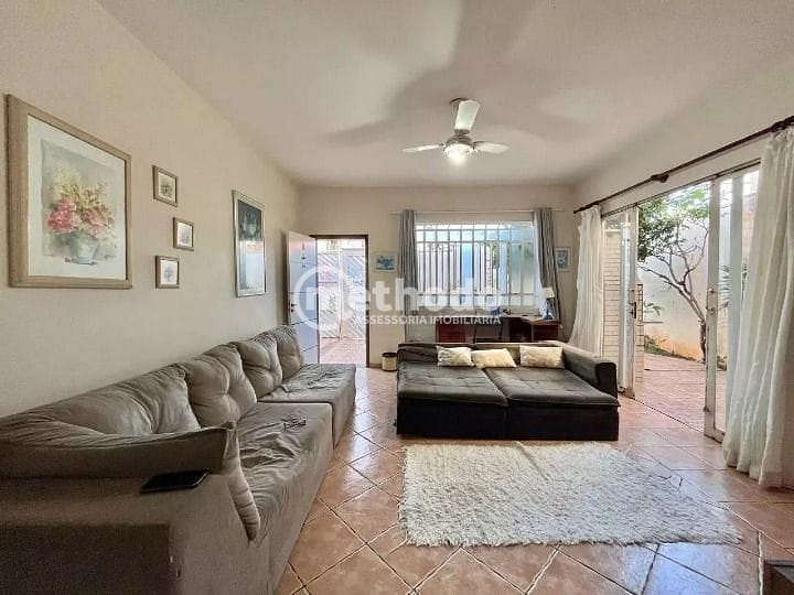 Casa, 3 quartos, 206 m² - Foto 2