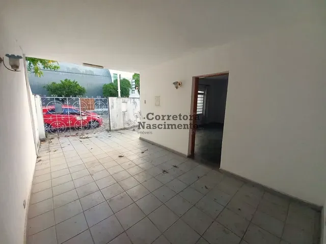 Casa com 283m² 3 quartos e 3 banheiros, à venda ou para alugar, no bairro Centro em Jacareí