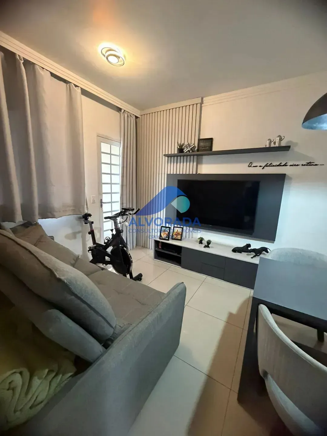 Casa, 2 quartos, 77 m² - Foto 1