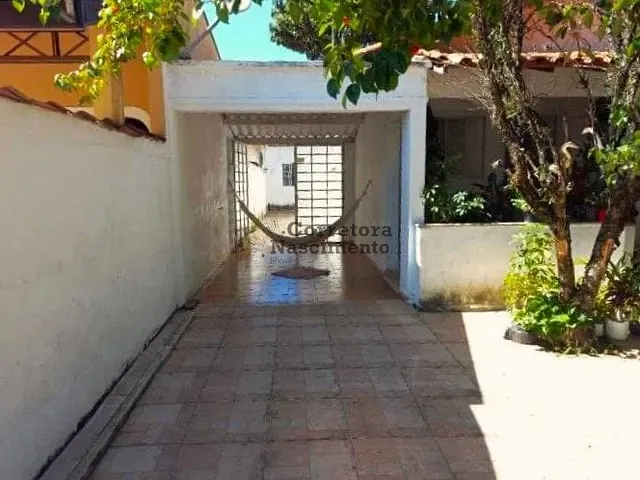 Casa com 250m² 3 quartos e 2 banheiros, à venda, no bairro Jardim Satélite em São José dos Campos