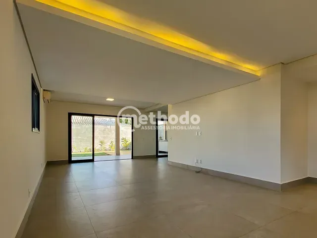 Casa com 300m² 3 quartos e 4 banheiros, à venda, no bairro Parque Taquaral em Campinas