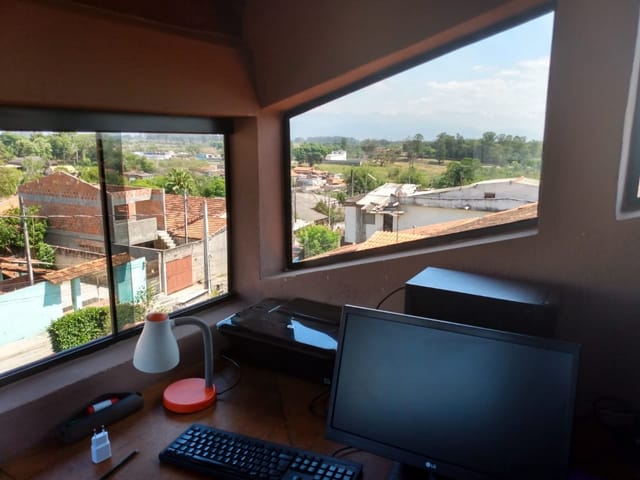 Casa 3 quartos e 3 banheiros, à venda, no bairro Campinas em Pindamonhangaba