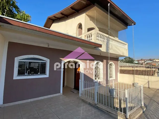 Casa com 10m² 3 quartos e 2 banheiros, à venda, no bairro Monte Castelo em São José Dos Campos