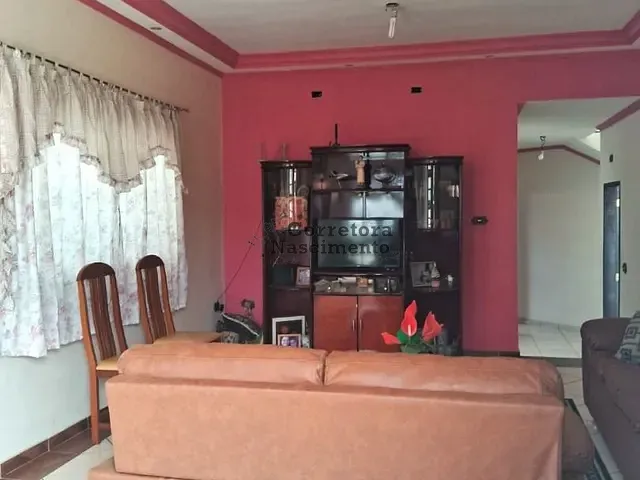 Casa com 300m² 3 quartos e 2 banheiros, à venda, no bairro Jardim Terras de Sao Joao em Jacareí