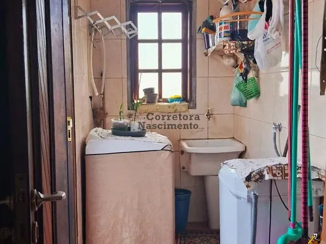 Casa com 300m² 3 quartos e 2 banheiros, à venda, no bairro Jardim Terras de Sao Joao em Jacareí