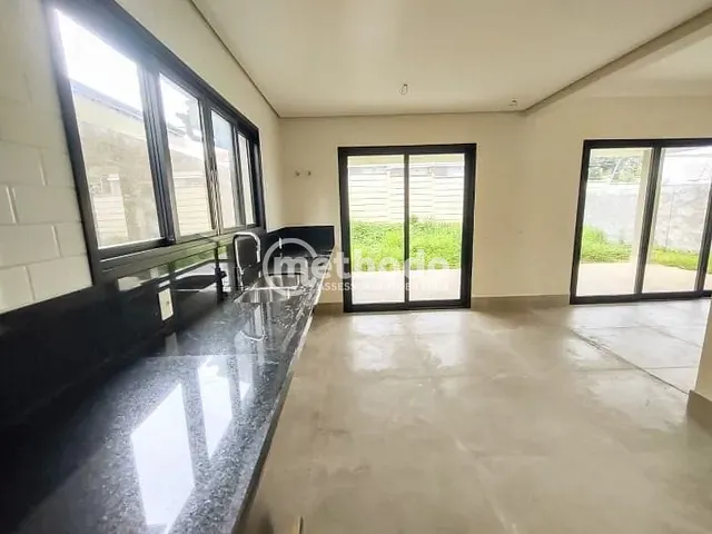 Casa com 300m² 3 quartos e 4 banheiros, à venda, no bairro Parque Taquaral em Campinas