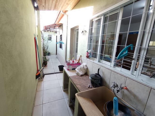 Casa com 125m² 3 quartos e 2 banheiros, à venda, no bairro Granjas Santa Terezinha em Taubaté