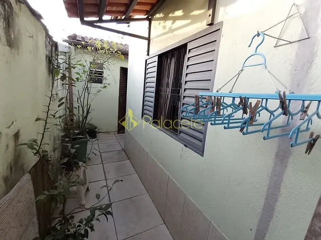 Casa com 125m² 3 quartos e 2 banheiros, à venda, no bairro Granjas Santa Terezinha em Taubaté