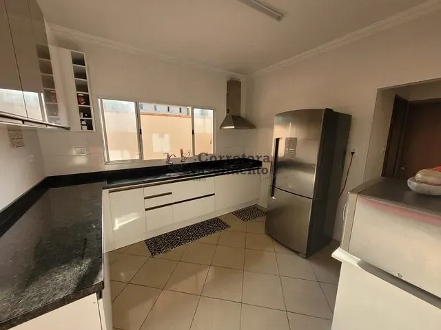 Casa com 250m² 4 quartos e 3 banheiros, à venda, no bairro Residencial Uniao em São José dos Campos
