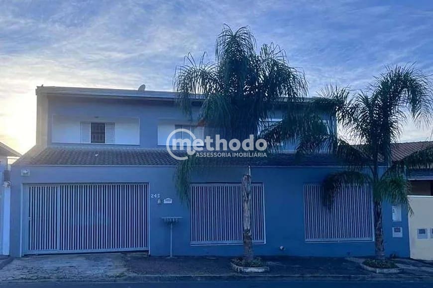 Casa, 3 quartos, 272 m² - Foto 1