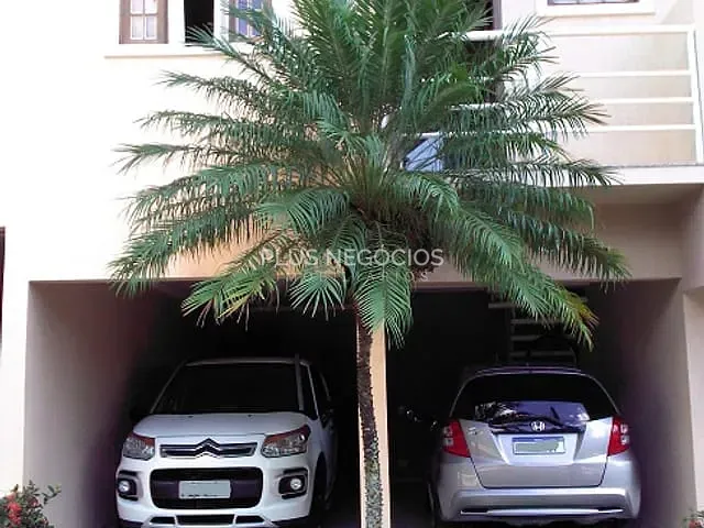 Casa com 200m² 3 quartos e 3 banheiros, à venda, no bairro Jardim Santa Cecília em Sorocaba