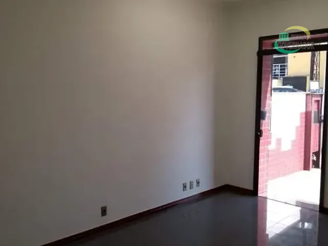 Casa com 300m², à venda, no bairro Jardim Girassol em Americana