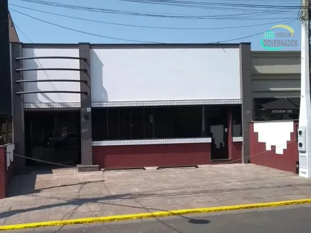 Casa com 300m², à venda, no bairro Jardim Girassol em Americana