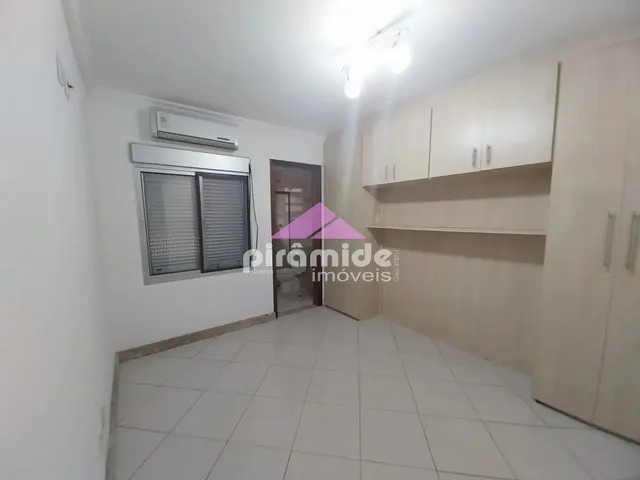 Casa com 200m² 2 quartos e 1 banheiro, para alugar, no bairro Vila Tatetuba em São José Dos Campos
