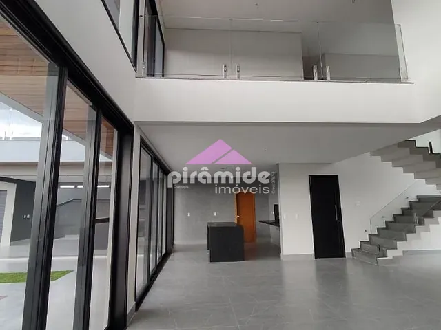 Casa com 600m² 4 quartos e 5 banheiros, à venda, no bairro Urbanova em São José dos Campos