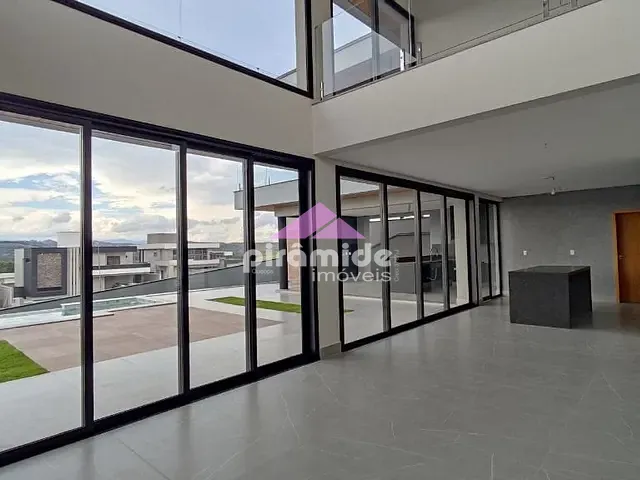 Casa com 600m² 4 quartos e 5 banheiros, à venda, no bairro Urbanova em São José dos Campos