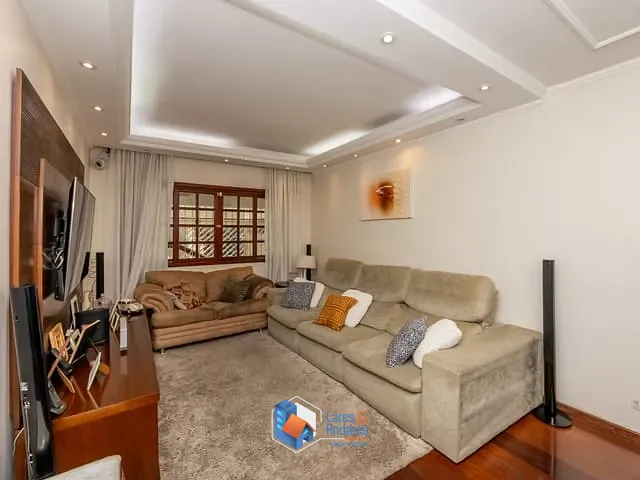 Casa com 180m² 3 quartos e 3 banheiros, à venda, no bairro Vila Marari em São Paulo