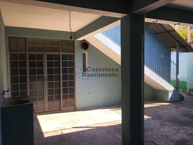 Casa com 300m² 4 quartos e 3 banheiros, à venda, no bairro Jardim do Vale em Jacareí