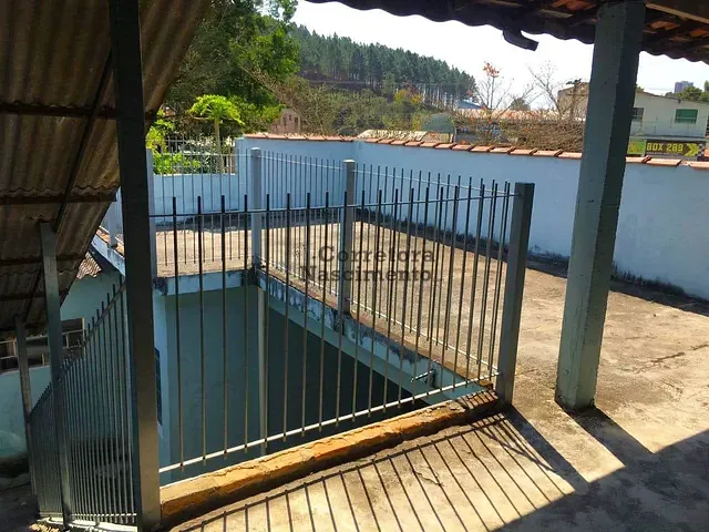 Casa com 300m² 4 quartos e 3 banheiros, à venda, no bairro Jardim do Vale em Jacareí