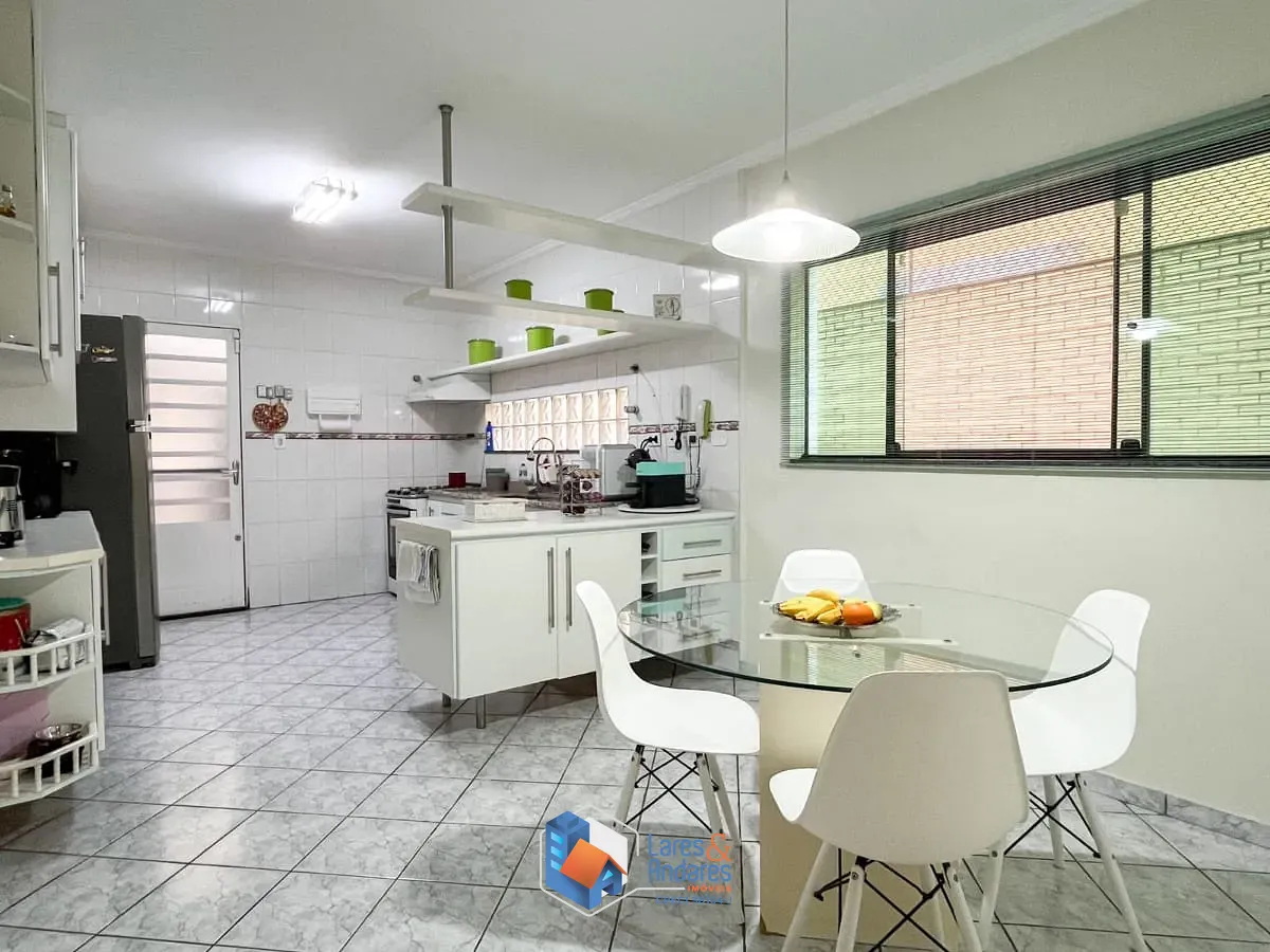 Casa, 4 quartos, 200 m² - Foto 22