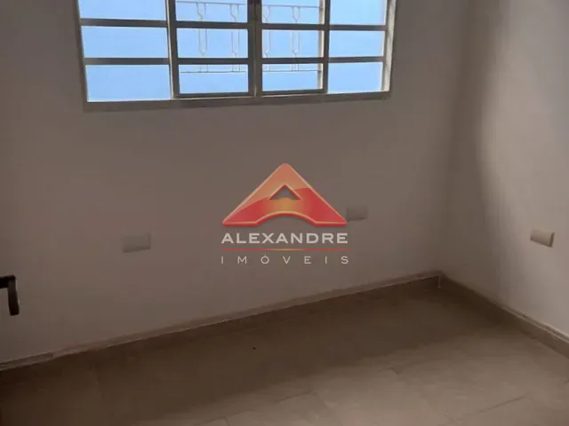Casa com 130m² 3 quartos e 2 banheiros, à venda, no bairro Vila Tesouro em São José dos Campos