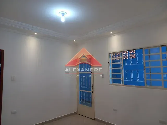 Casa com 130m² 3 quartos e 2 banheiros, à venda, no bairro Vila Tesouro em São José dos Campos