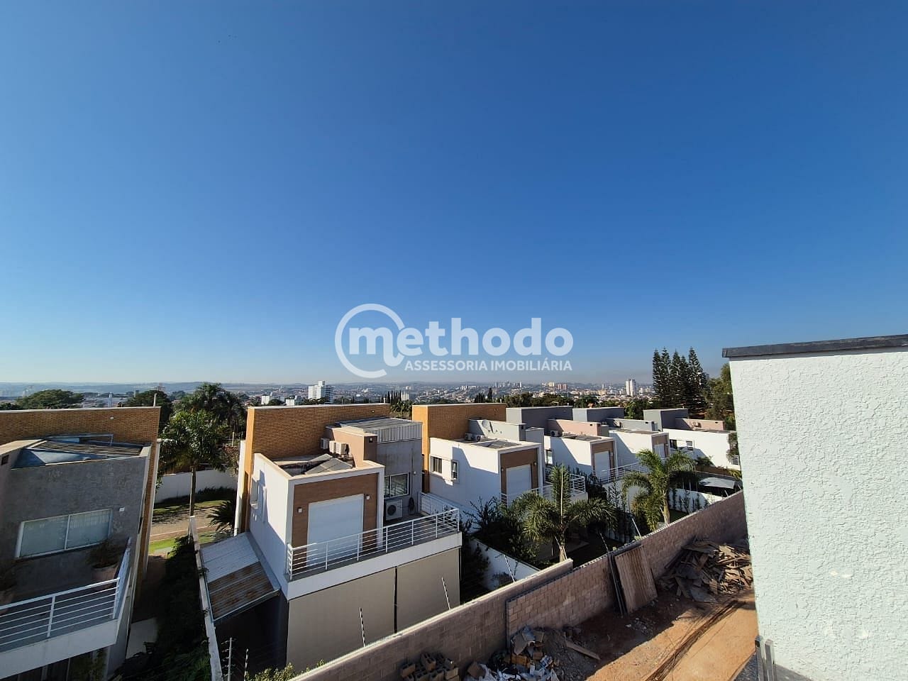 Casa, 3 quartos, 232 m² - Foto 3