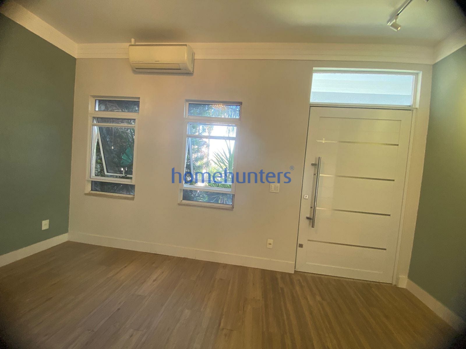 Casa à venda com 3 quartos, 136m² - Foto 4