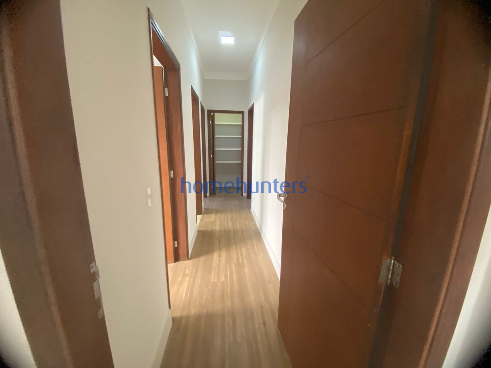 Casa à venda com 3 quartos, 136m² - Foto 8