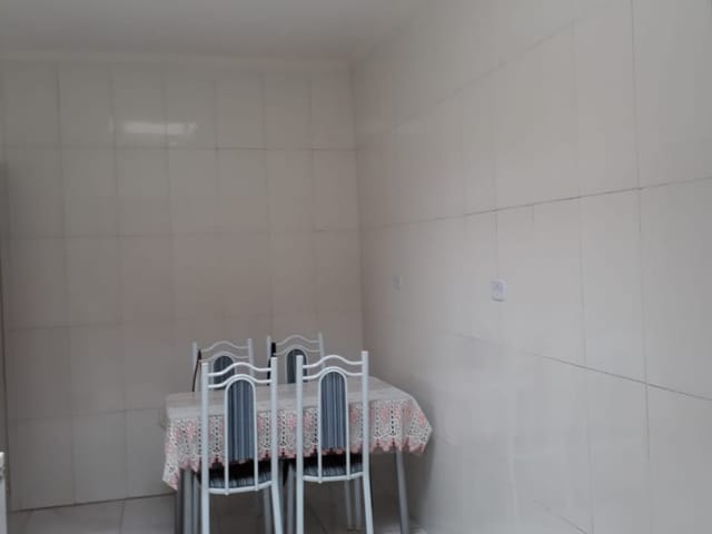 Casa com 200m² 2 quartos e 2 banheiros, à venda, no bairro Parque das Palmeiras em Pindamonhangaba