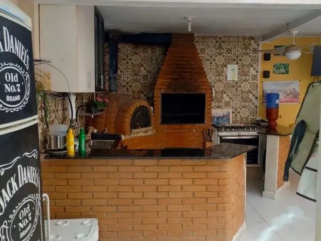 Casa com 253m² 4 quartos e 3 banheiros, à venda, no bairro Conjunto Residencial Vale dos Pinheiros em São José Dos Campos