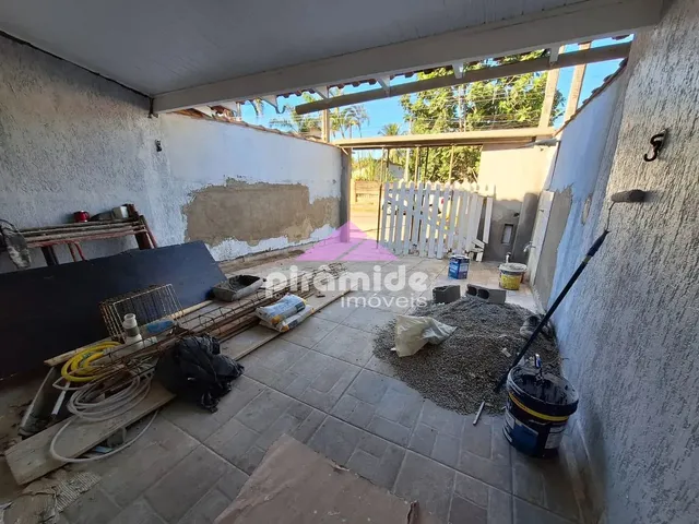 Casa com 81m² 2 quartos e 1 banheiro, para alugar, no bairro Porto Novo em Caraguatatuba