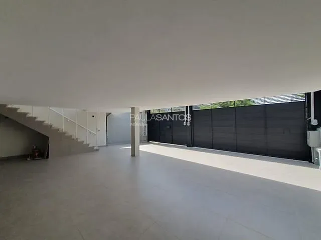 Casa com 273m² 3 quartos e 1 banheiro, à venda ou para alugar, no bairro Vila Trujillo em Sorocaba