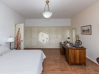 Foto do Casa-Casa tipo para venda em Pacaembu com 3 quartos, 379m²