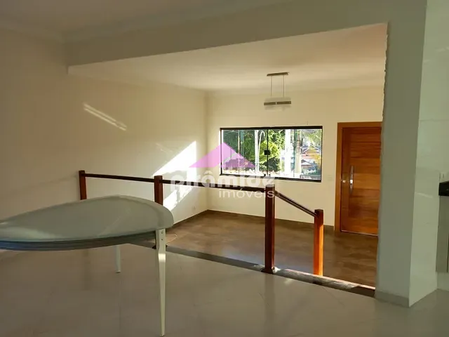 Casa com 366m² 3 quartos e 2 banheiros, à venda, no bairro Jardim Prado em Santa Branca