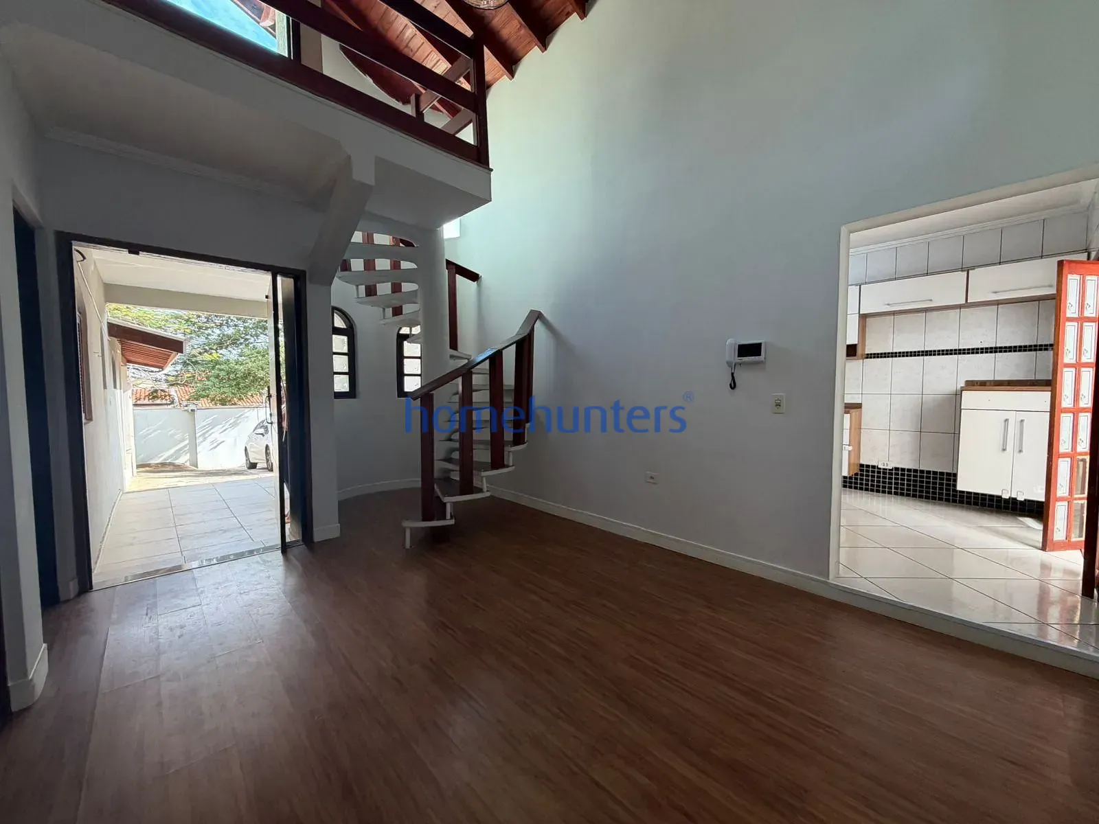 Casa, 3 quartos, 240 m² - Foto 1