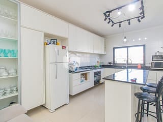 Foto do Casa-Casa tipo para venda em Vila Moraes com 3 quartos, sendo 3 suítes, 161m²