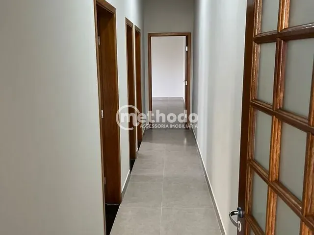 Casa com 263m² 3 quartos e 3 banheiros, à venda, no bairro Parque Olívio Franceschini em Hortolândia