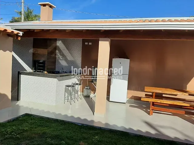 Casa à venda, no bairro Conjunto Jamil Sacca em Ibiporã