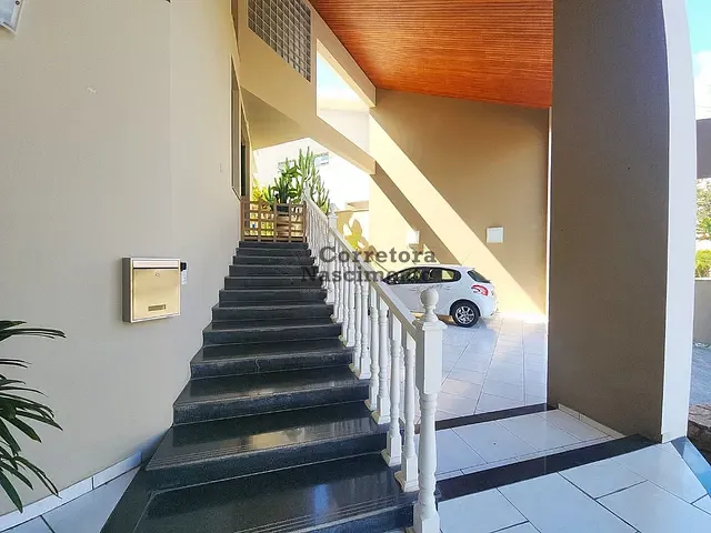 Casa com 632m² 6 quartos e 3 banheiros, à venda, no bairro Pqe Res Aquarius em São José dos Campos