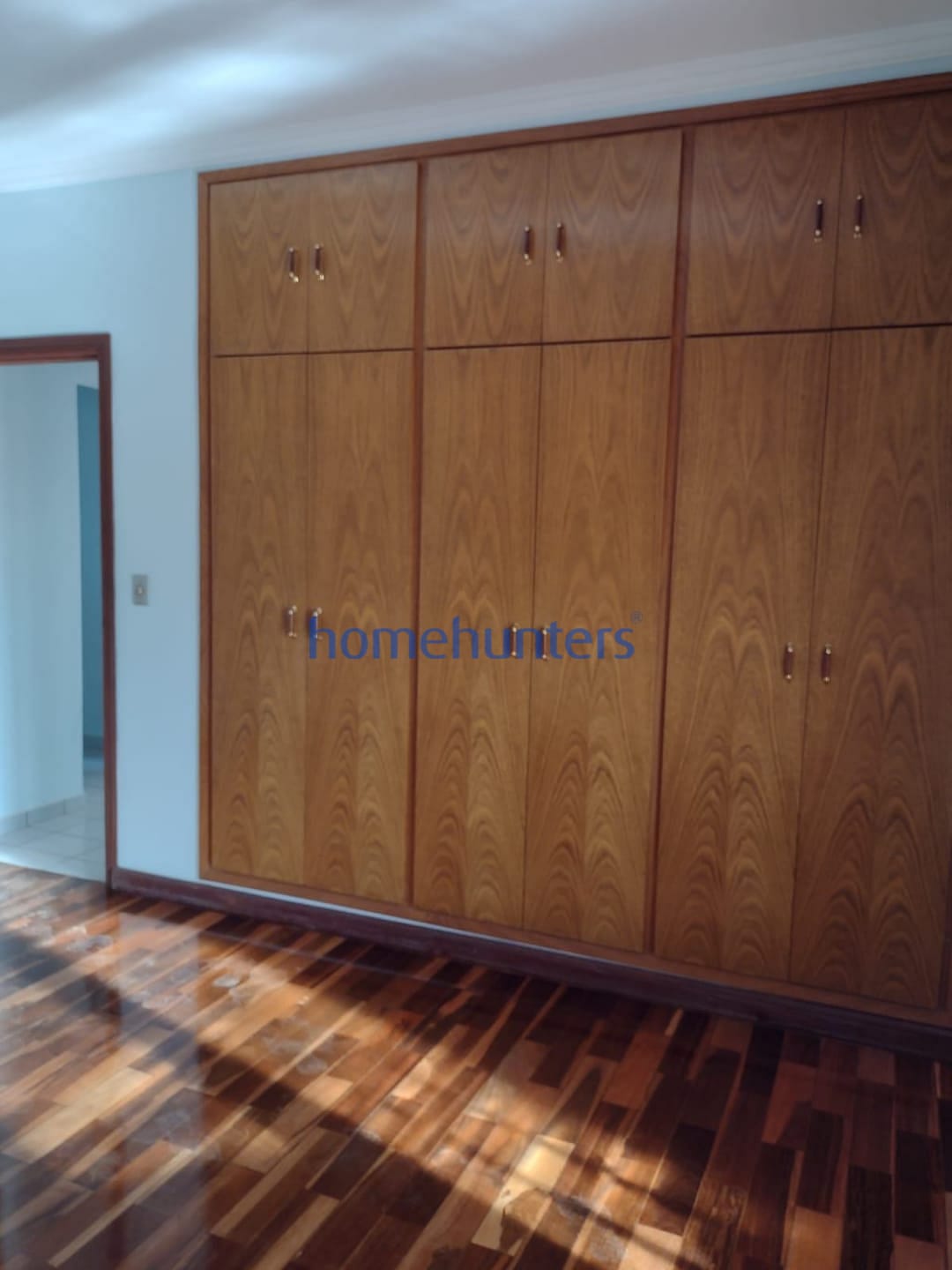 Casa à venda com 4 quartos, 231m² - Foto 9