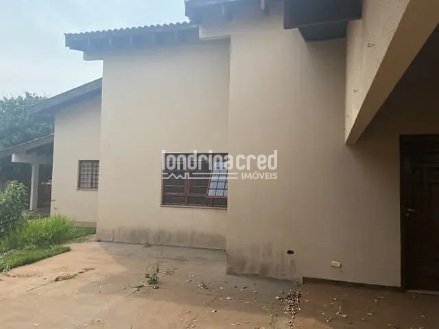 Casa com 330m², à venda, no bairro Jardim Primavera em Londrina