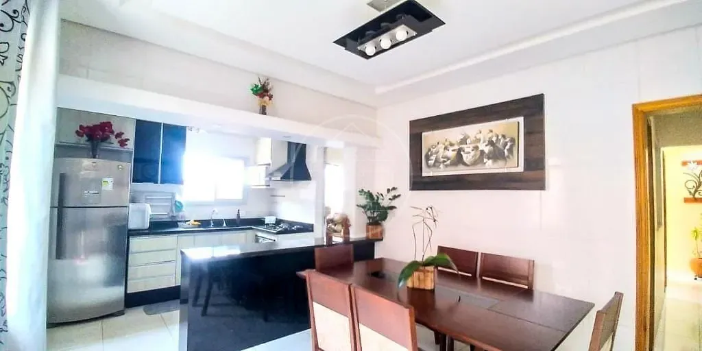 Casa, 3 quartos, 160 m² - Foto 2
